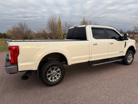 2017 Ford F-250 Super Duty Lariat