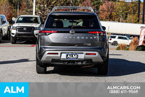 2024 Nissan Pathfinder Platinum