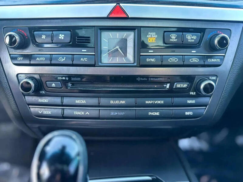 2015 Hyundai Genesis