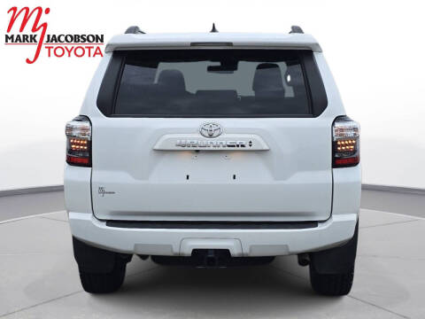 2023 Toyota 4Runner SR5