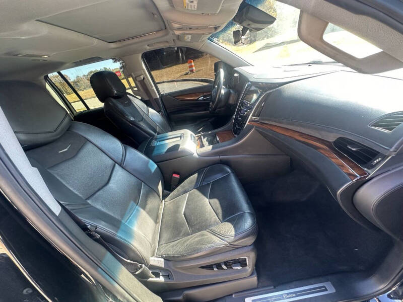 2017 Cadillac Escalade ESV Luxury