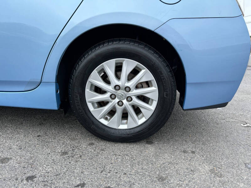 2012 Toyota Prius Plug-in Hybrid