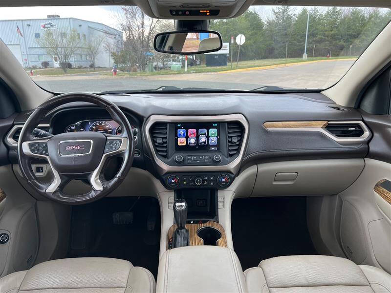 2017 GMC Acadia Denali