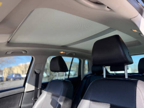 2013 Volkswagen Tiguan SE 4Motion