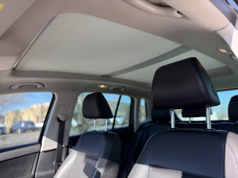 2013 Volkswagen Tiguan SE 4Motion