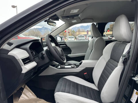 2025 Mitsubishi Outlander SE