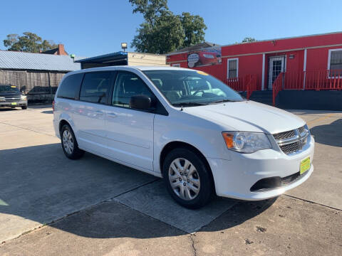 2017 Dodge Grand Caravan for sale at JORGE'S MECHANIC SHOP & AUTO SALES in Houston TX