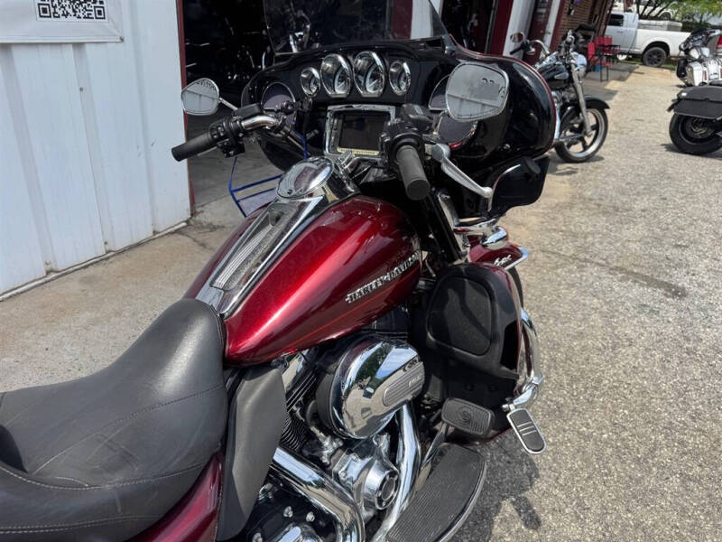 2016 Harley-Davidson FLHTK -