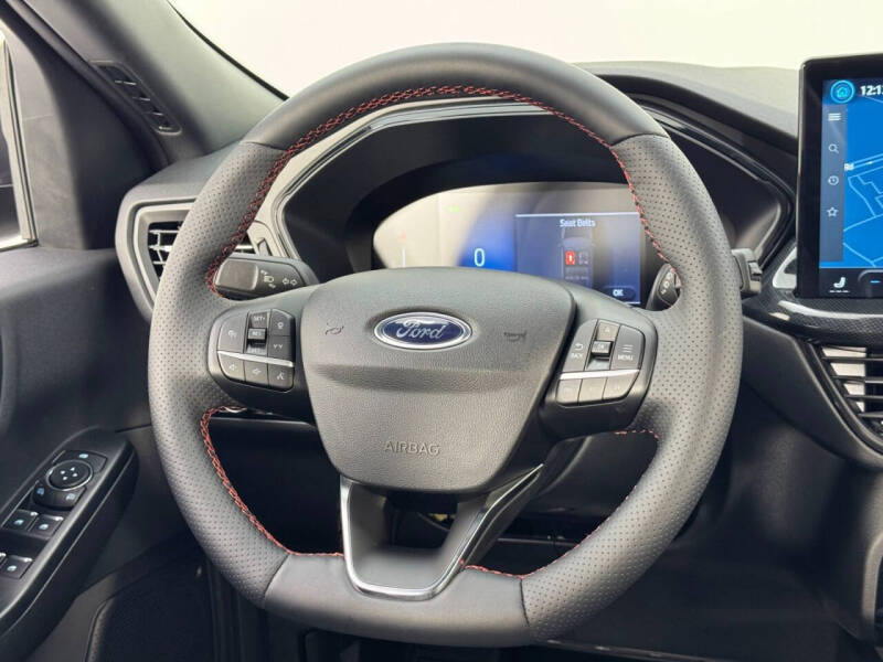 2024 Ford Escape Hybrid ST-Line Select