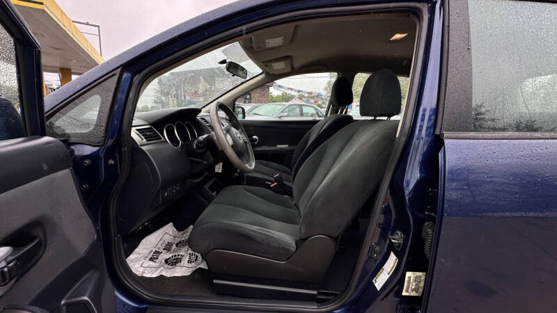 2012 Nissan Versa 1.8 S