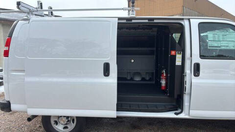 2025 Chevrolet Express 2500
