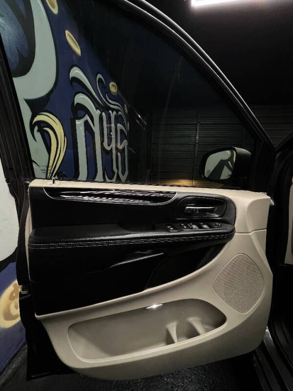 2017 Dodge Grand Caravan SXT