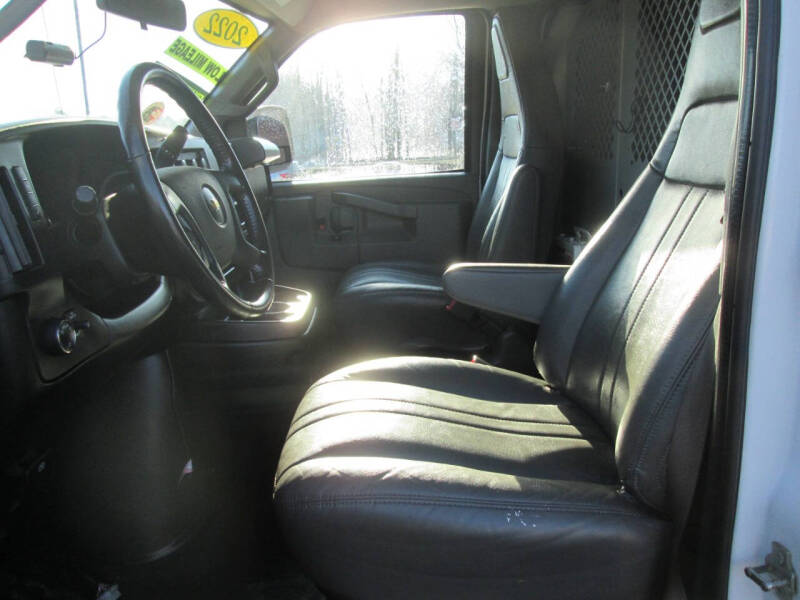 2022 Chevrolet Express 2500