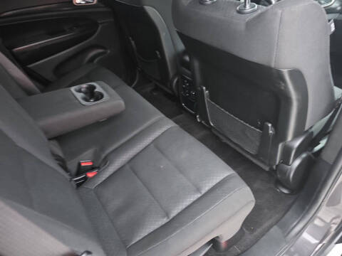 2019 Jeep Grand Cherokee Laredo