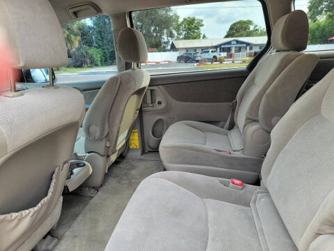 2005 Toyota Sienna