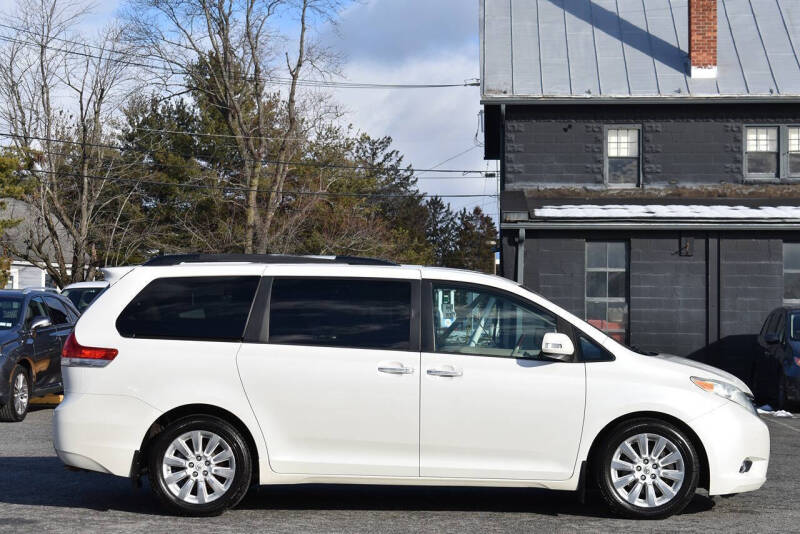 2013 Toyota Sienna Limited 7-Passenger