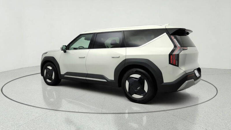 2026 Kia EV9 Wind