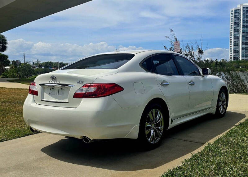 2012 Infiniti M37