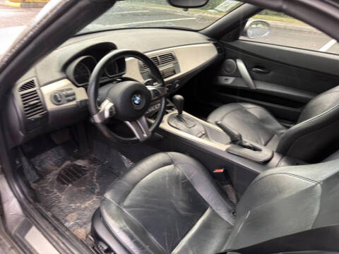 2004 BMW Z4 2.5i