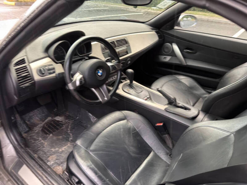 2004 BMW Z4 2.5i