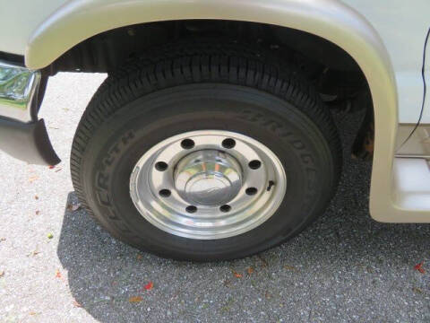 2006 Ford E-Series E-350 SD