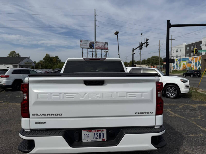 2022 Chevrolet Silverado 1500 Custom