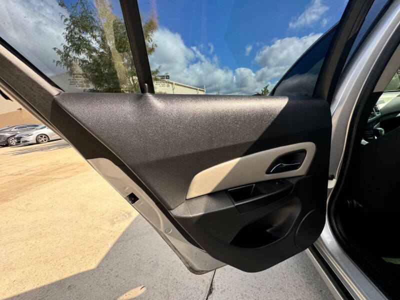 2013 Chevrolet Cruze LS Auto