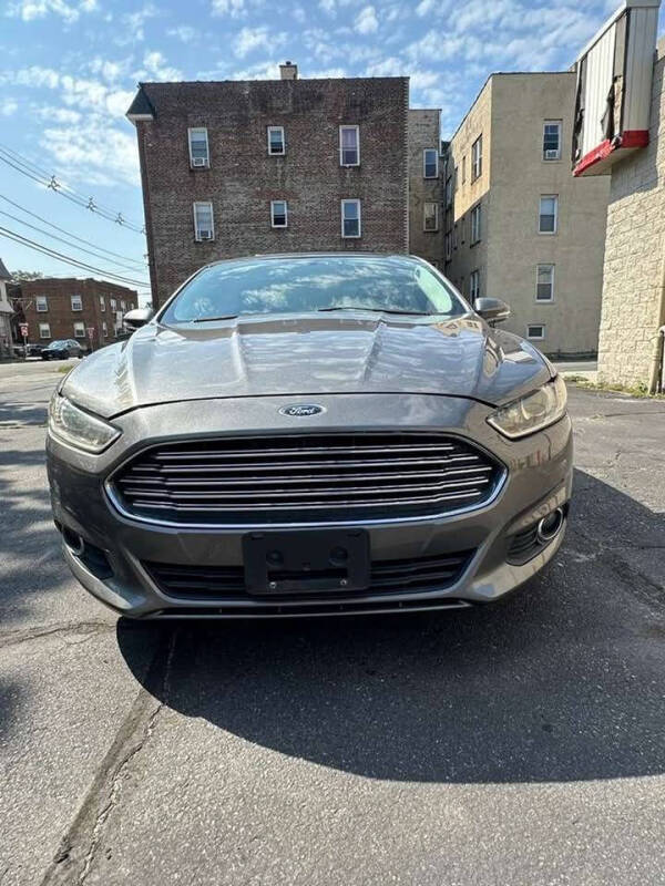 2014 Ford Fusion SE