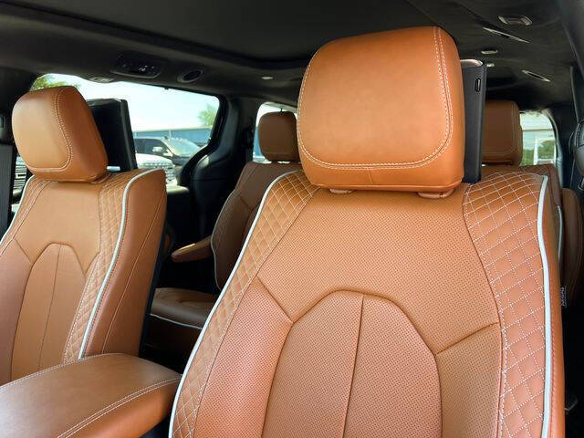 2025 Chrysler Pacifica Pinnacle