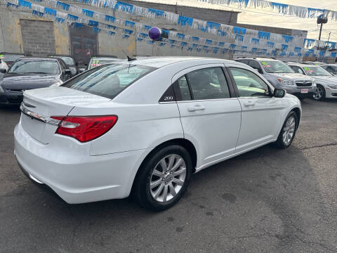 2014 Chrysler 200 Touring