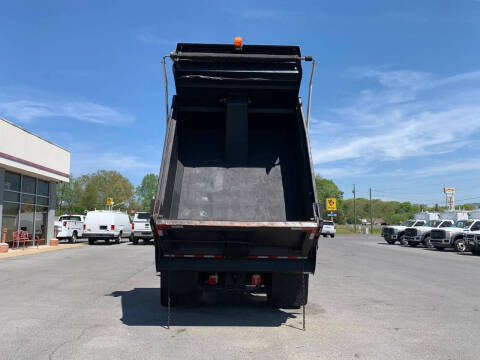 2016 Freightliner M2 106