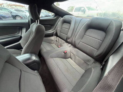 2016 Ford Mustang V6