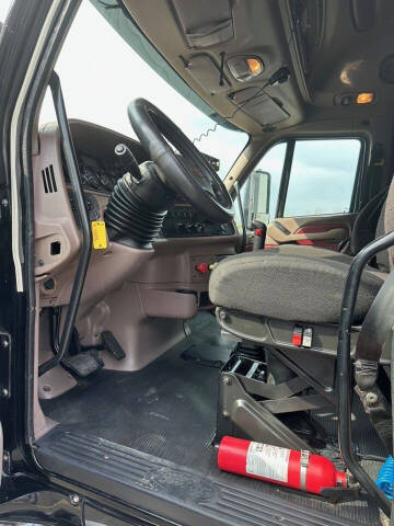 2014 Peterbilt 587