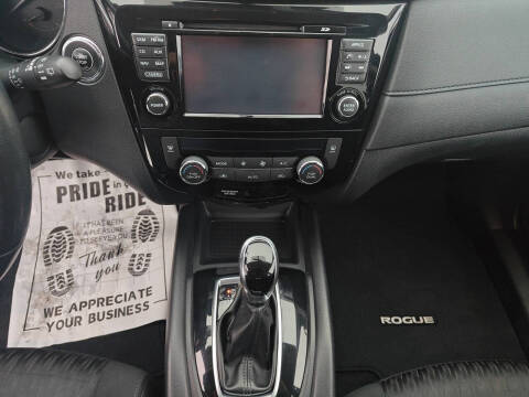 2017 Nissan Rogue SV