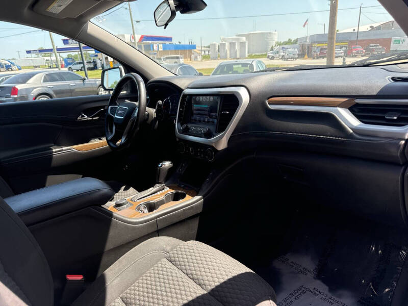 2019 GMC Acadia SLE-2