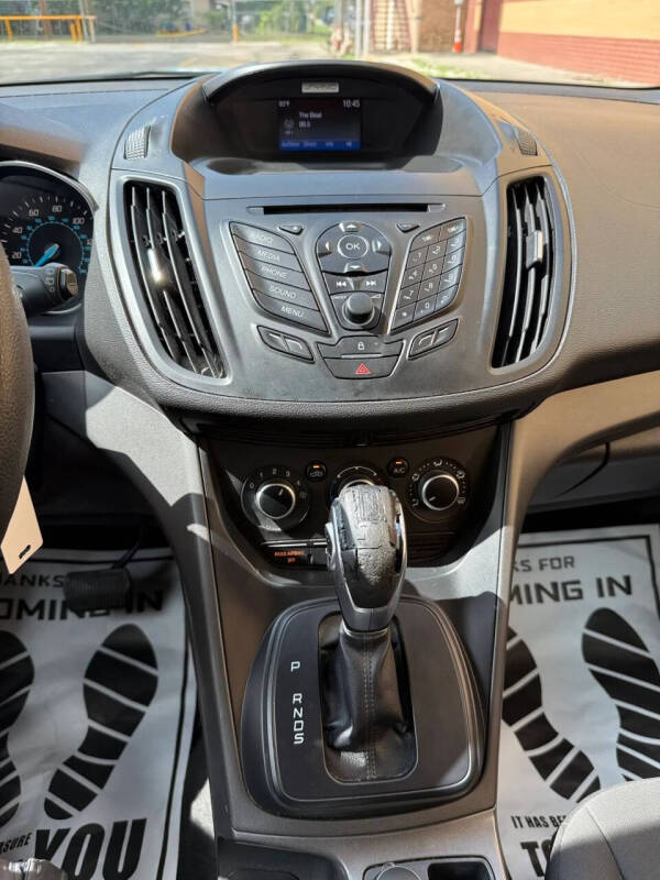 2016 Ford Escape S