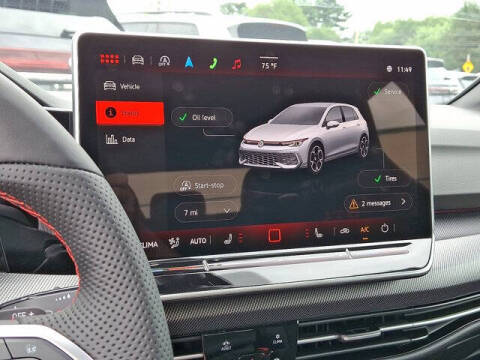 2025 Volkswagen Golf GTI SE