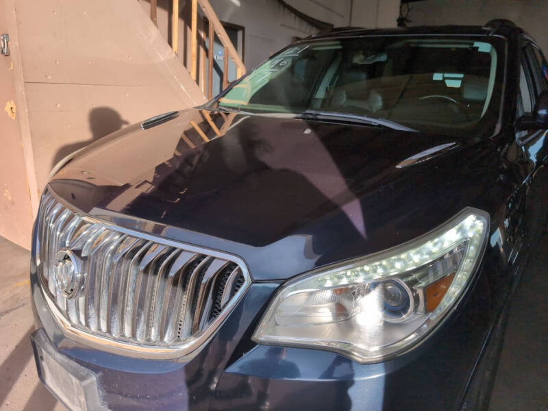 2017 Buick Enclave Leather's photo