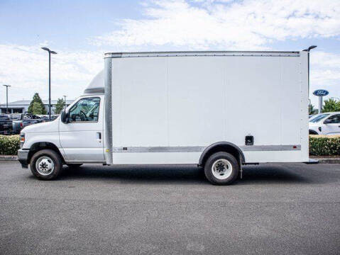 2024 Ford E-Series