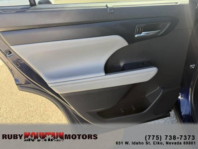 2022 Toyota Highlander XLE