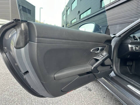 2025 Porsche 718 Cayman