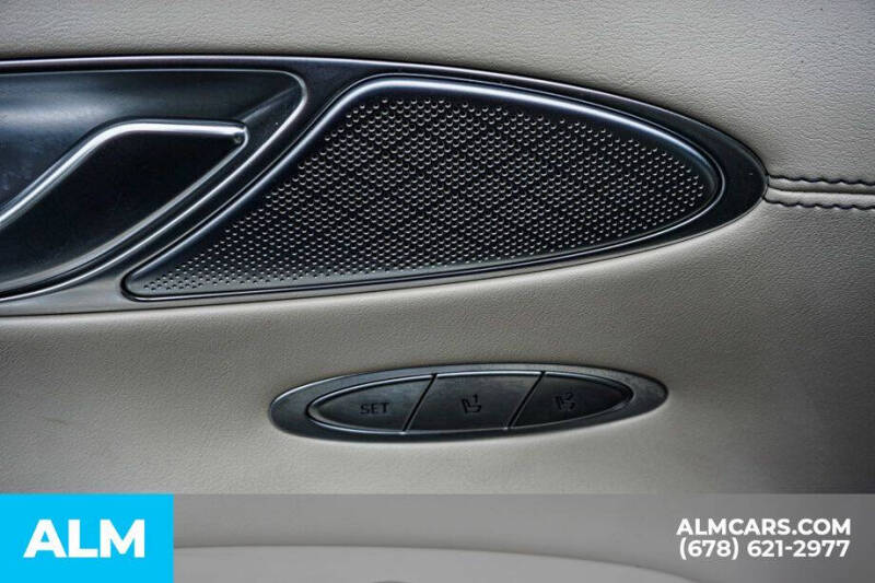 2022 Genesis GV70 2.5T Standard