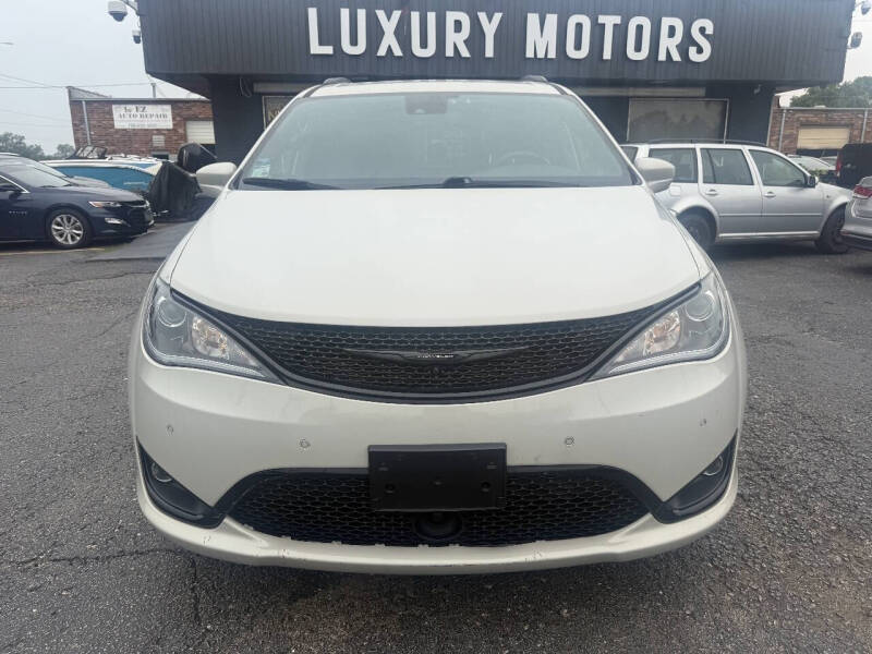 2020 Chrysler Pacifica Touring L