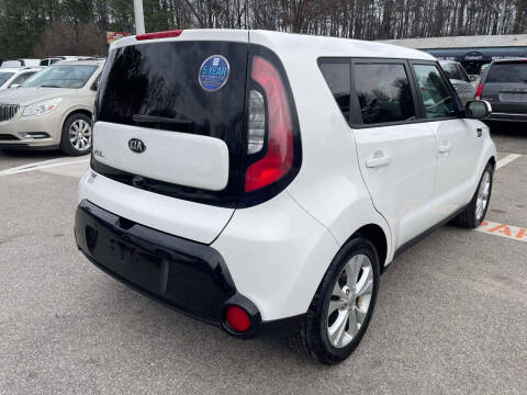 2016 Kia Soul +