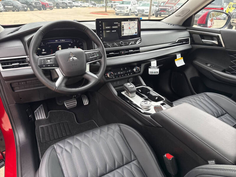 2025 Mitsubishi Outlander SEL