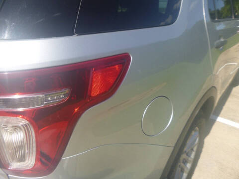 2015 Ford Explorer