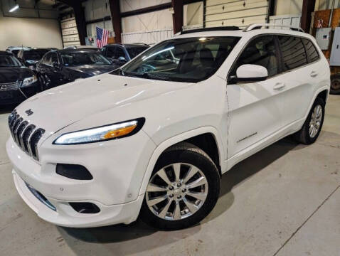 2017 Jeep Cherokee for sale at Nice Ride Auto Wholesale in Eastlake OH