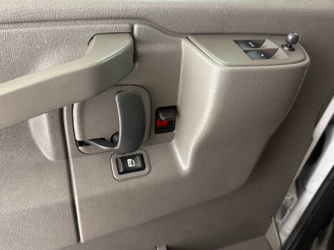2024 GMC Savana 2500