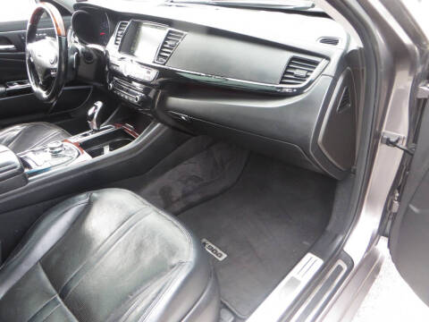 2016 Kia K900 Luxury V6