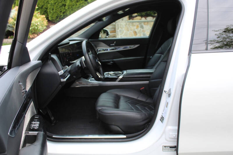 2024 BMW 7 Series 740i xDrive